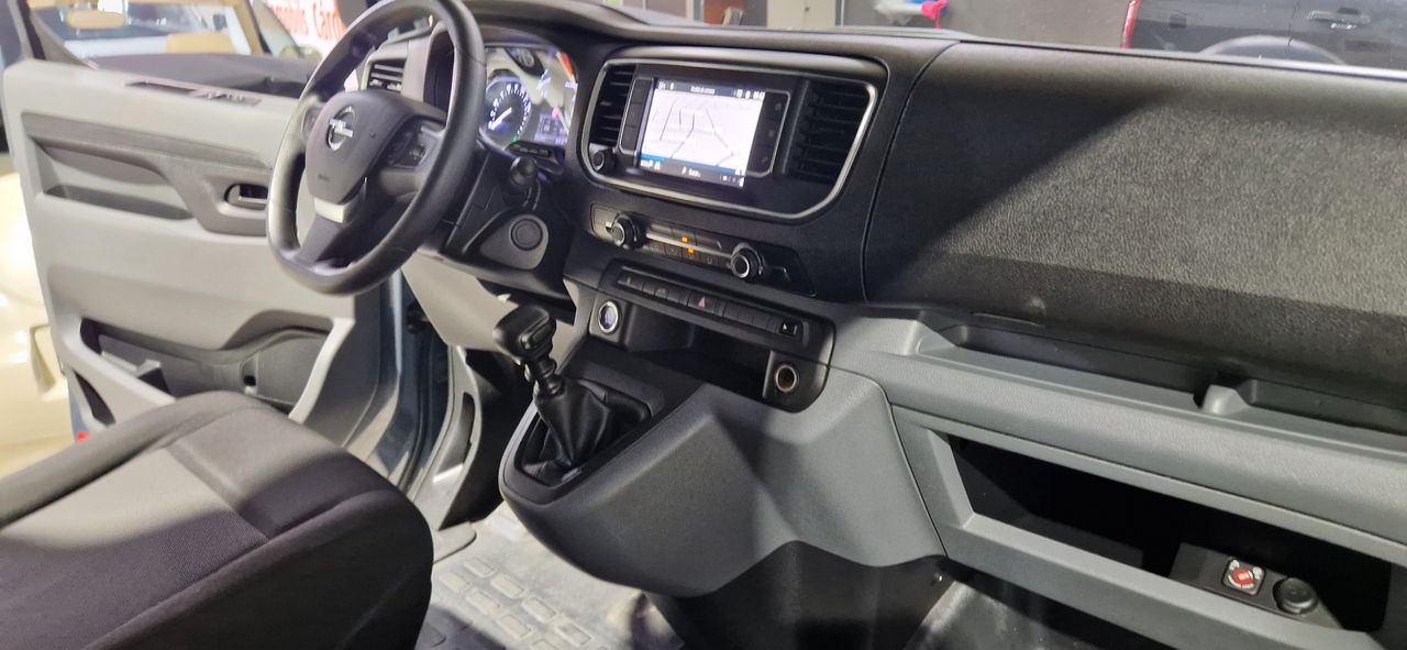 Foto Opel Vivaro 16