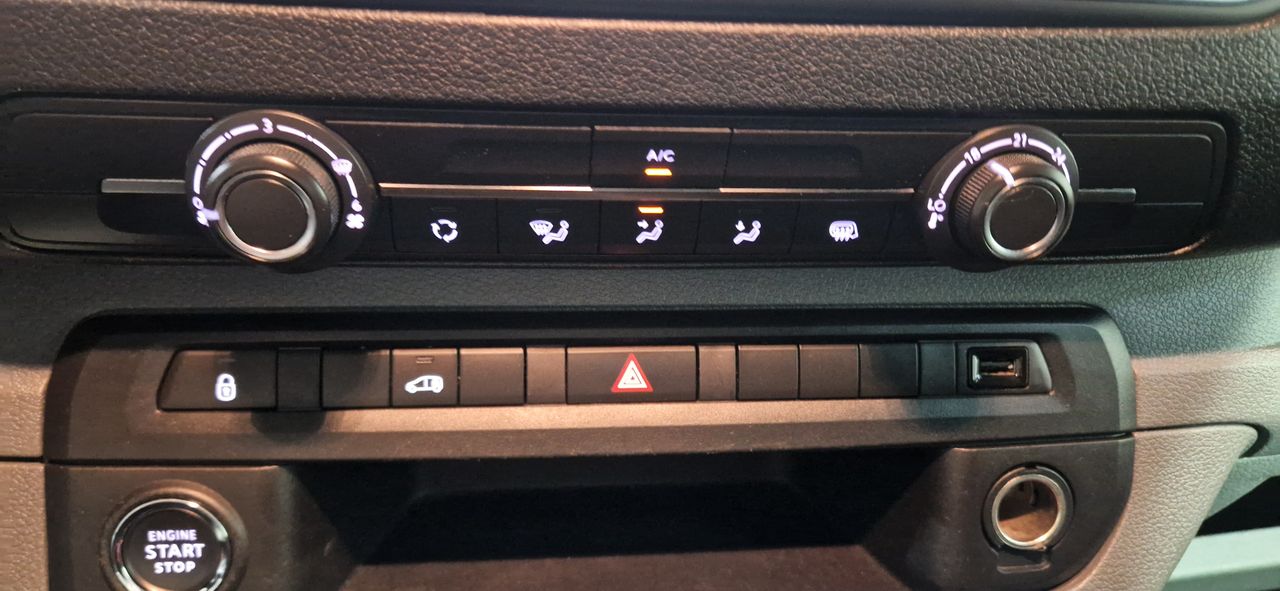 Foto Opel Vivaro 21