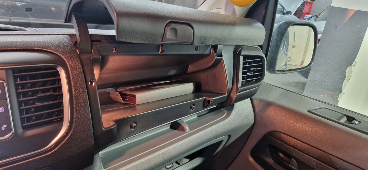 Foto Opel Vivaro 24