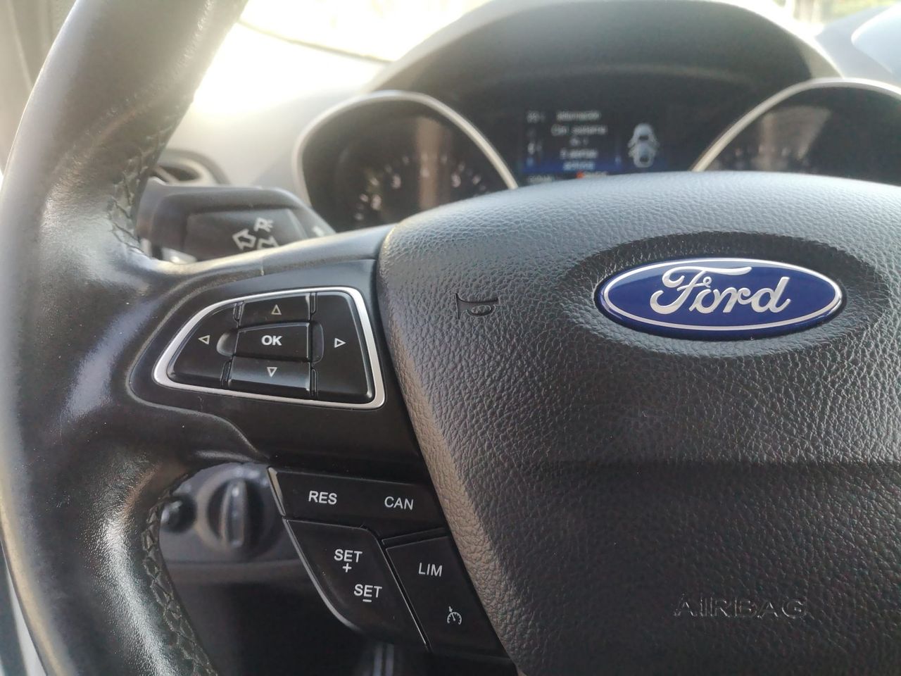 Foto Ford Kuga 28