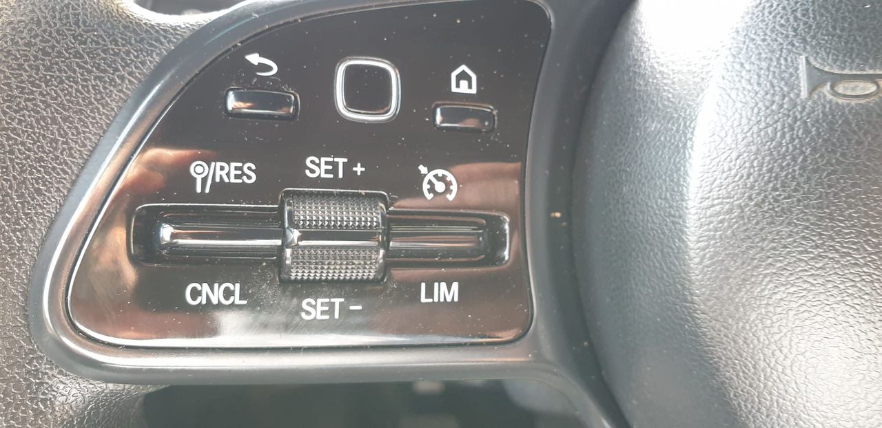 Foto Mercedes-Benz Sprinter 14