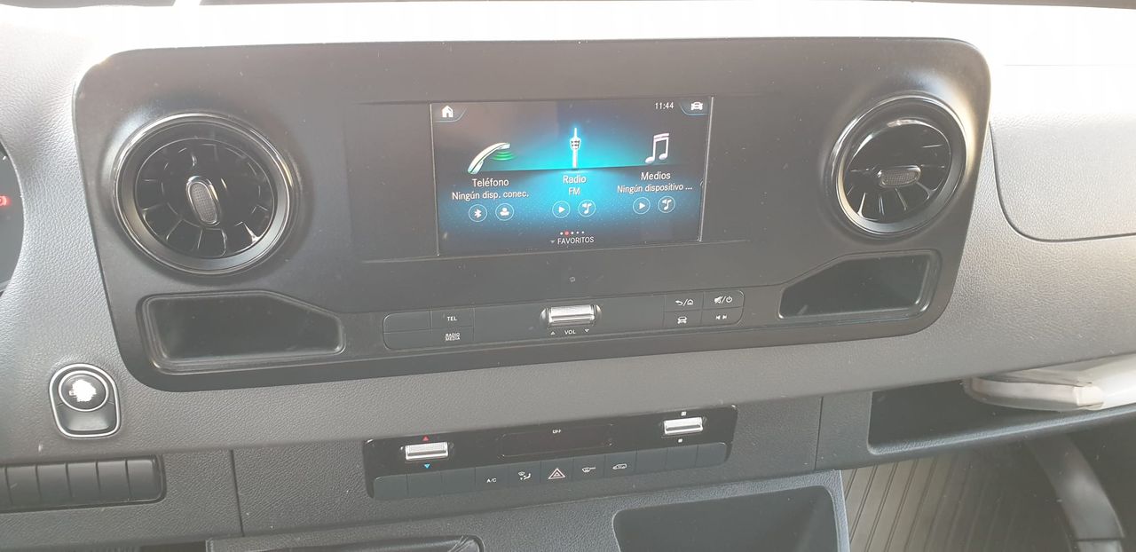 Foto Mercedes-Benz Sprinter 15