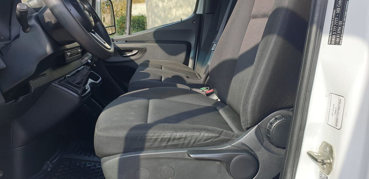 Foto Mercedes-Benz Sprinter 7