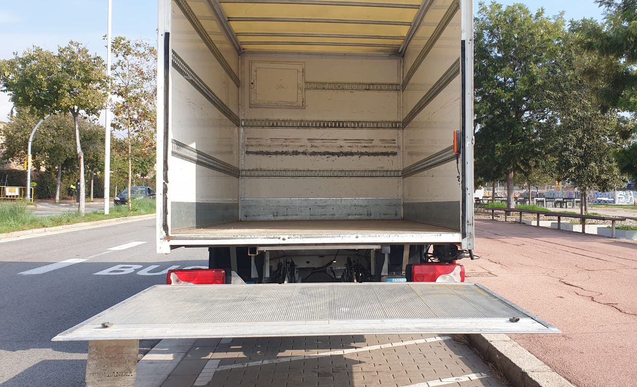 Foto Mercedes-Benz Sprinter 11