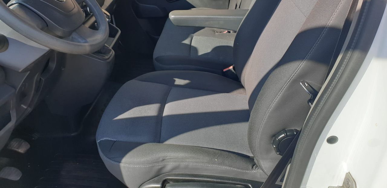 Foto Nissan NV400 7