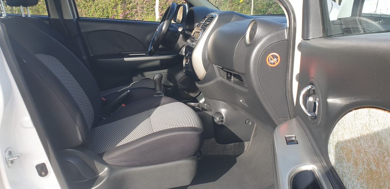 Foto Nissan Micra 9