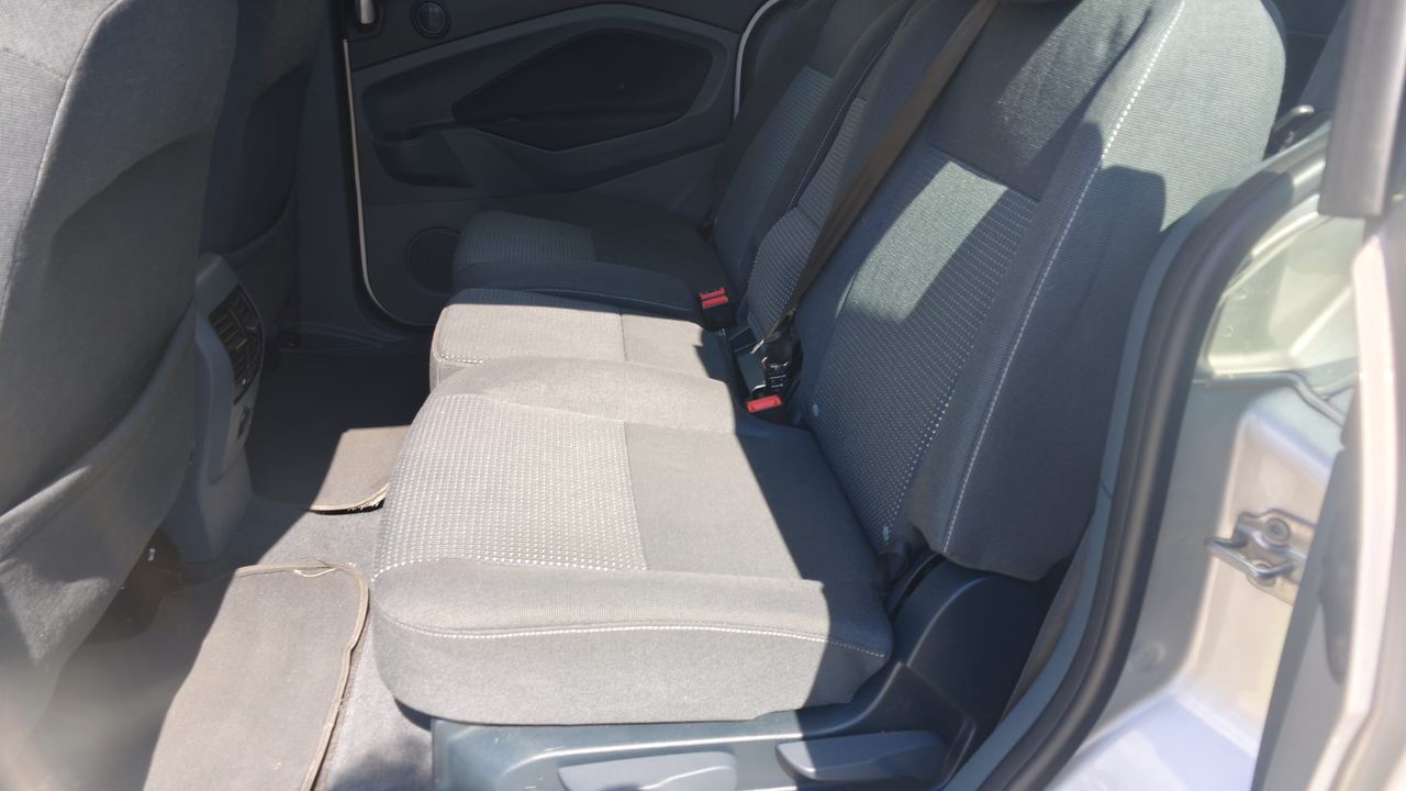 Foto Ford Grand C-MAX 10