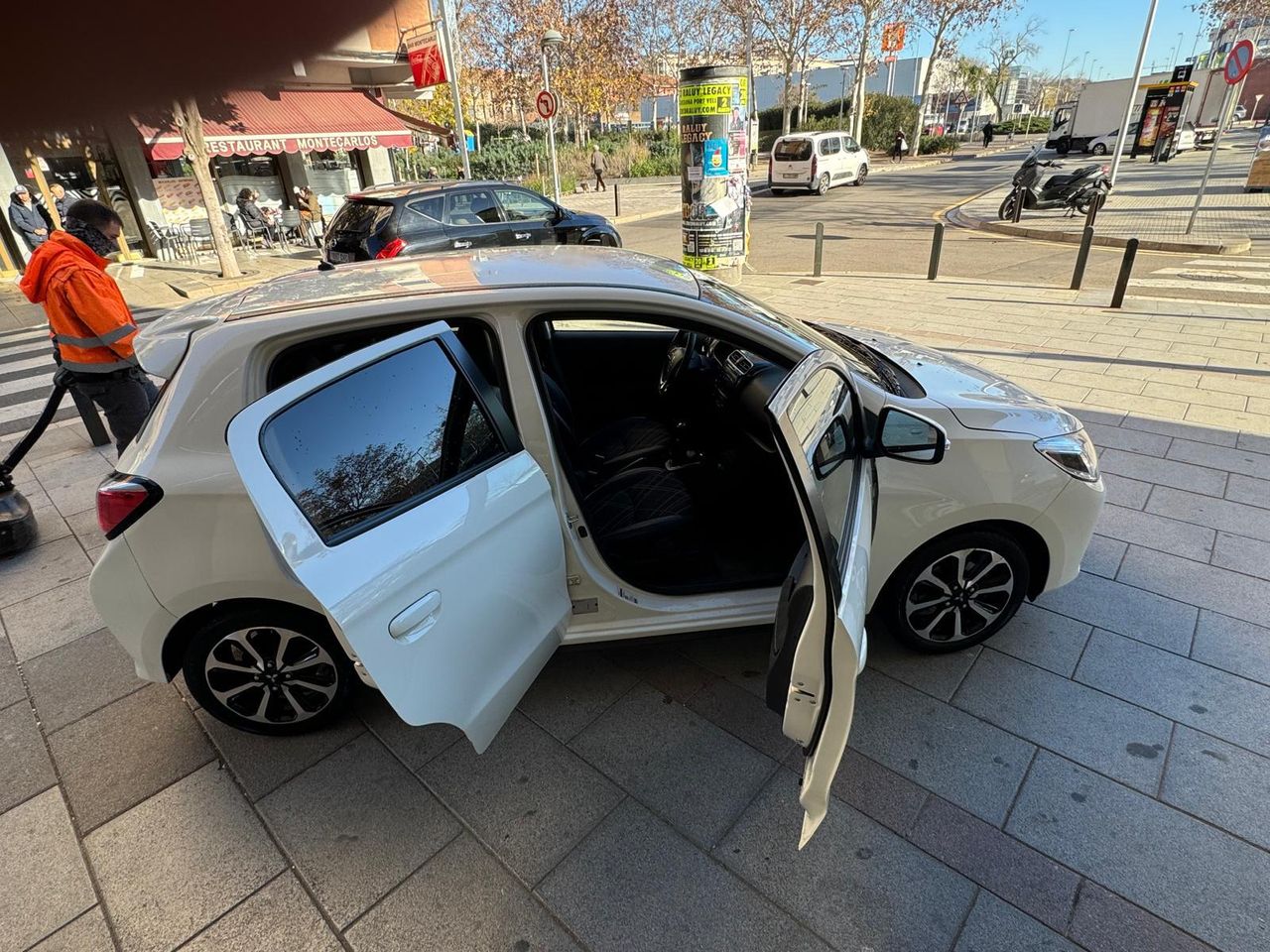 Foto Mitsubishi Space Star 9
