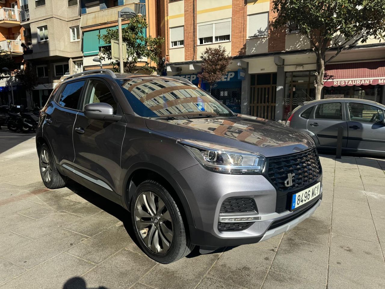 Foto DR Automobiles DR4 1