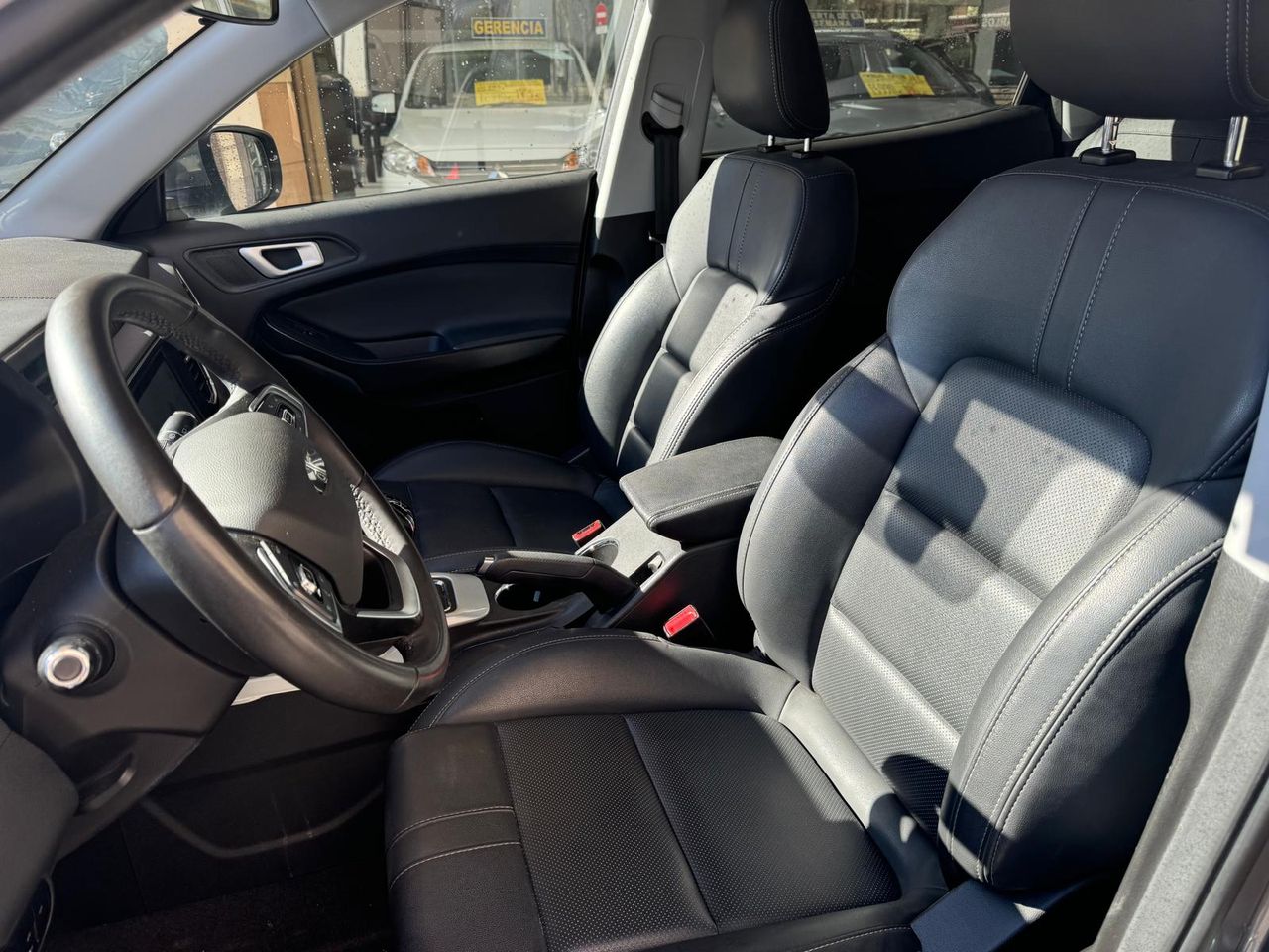 Foto DR Automobiles DR4 9