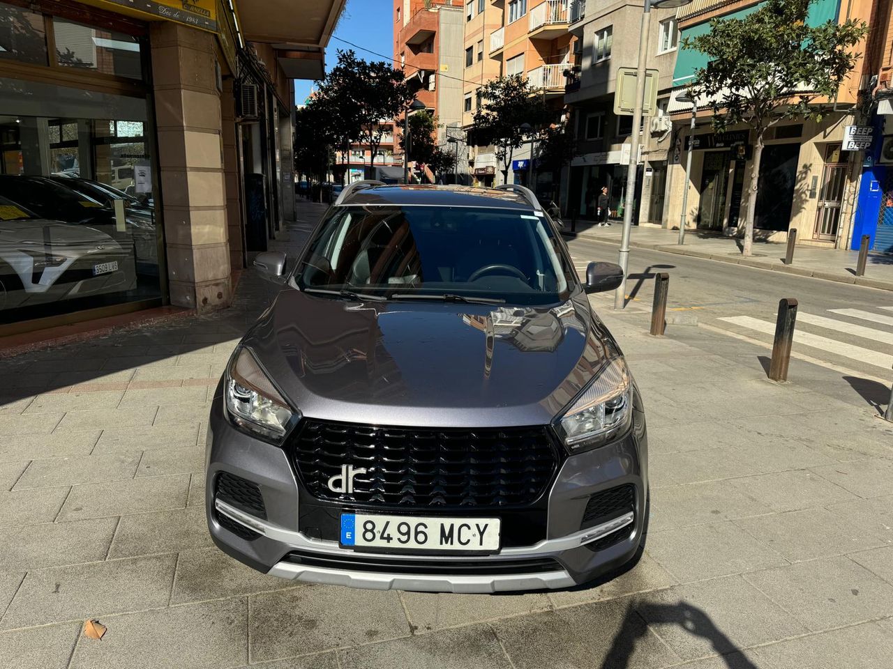 Foto DR Automobiles DR4 11