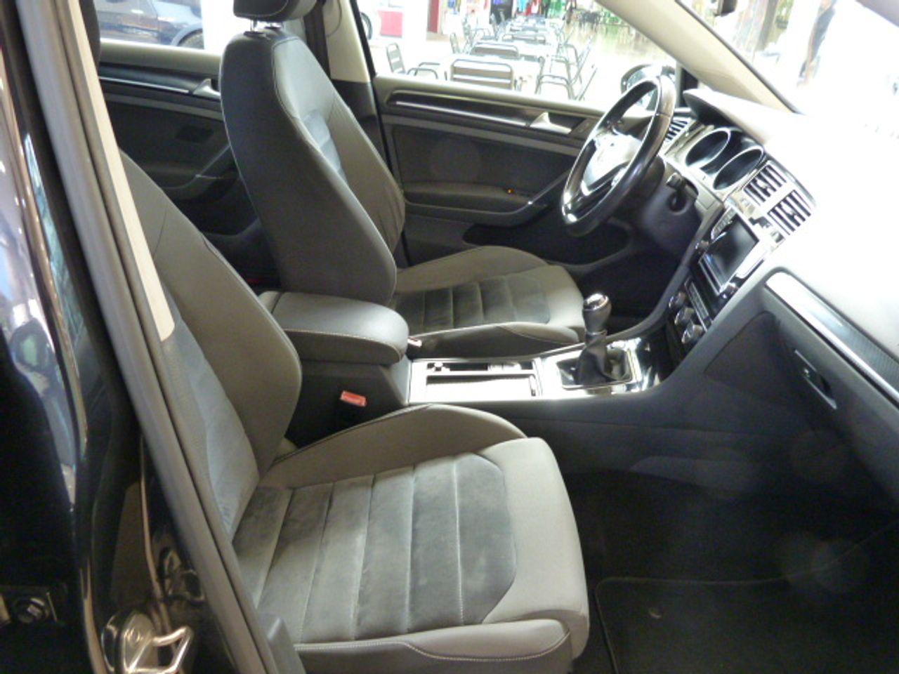 Foto Volkswagen Golf 8
