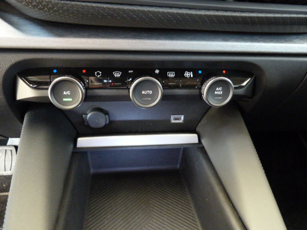 Foto Citroën C5 X 34