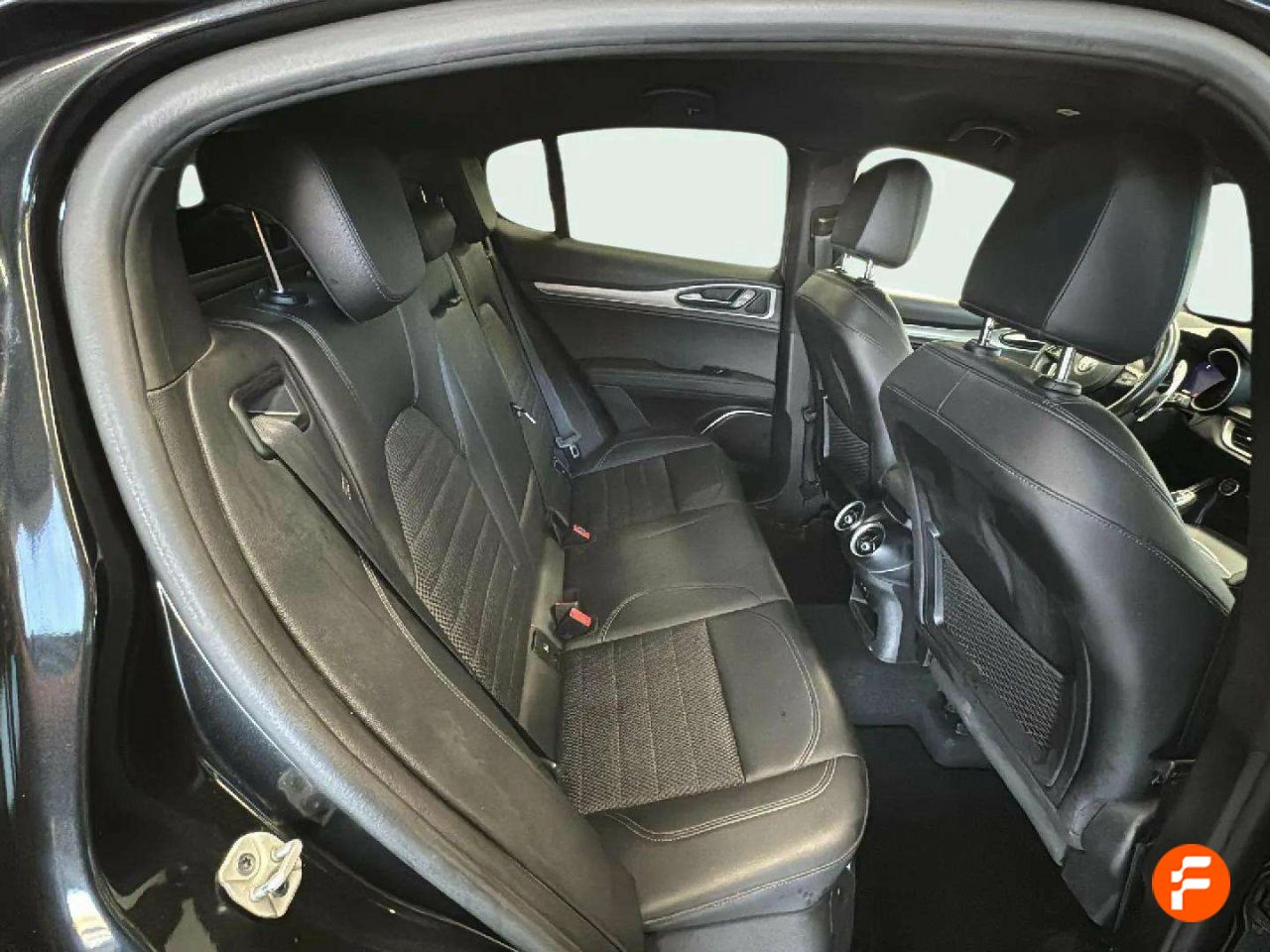 Foto Alfa Romeo Stelvio 12