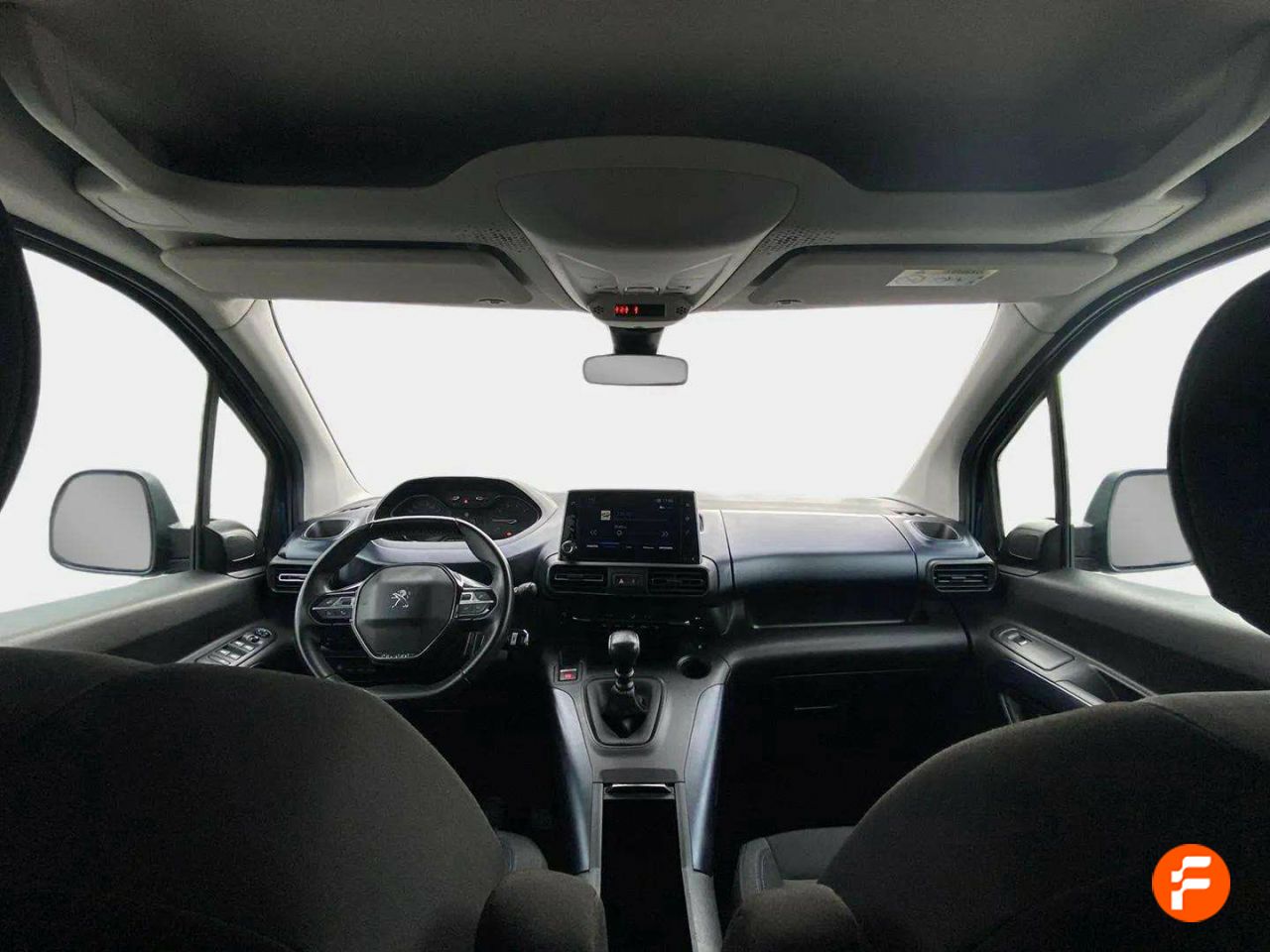 Foto Peugeot Rifter 10