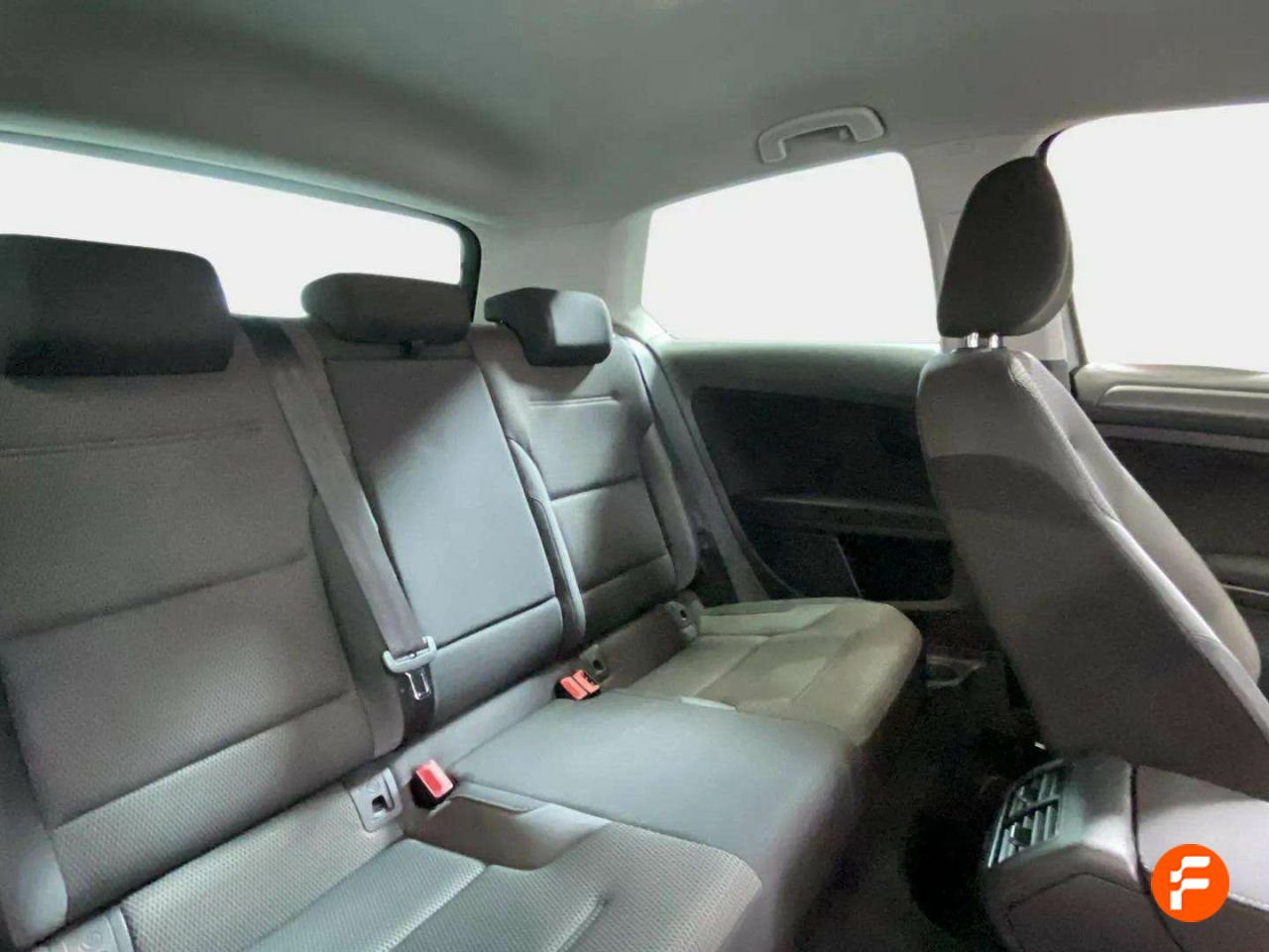 Foto Volkswagen Golf 14