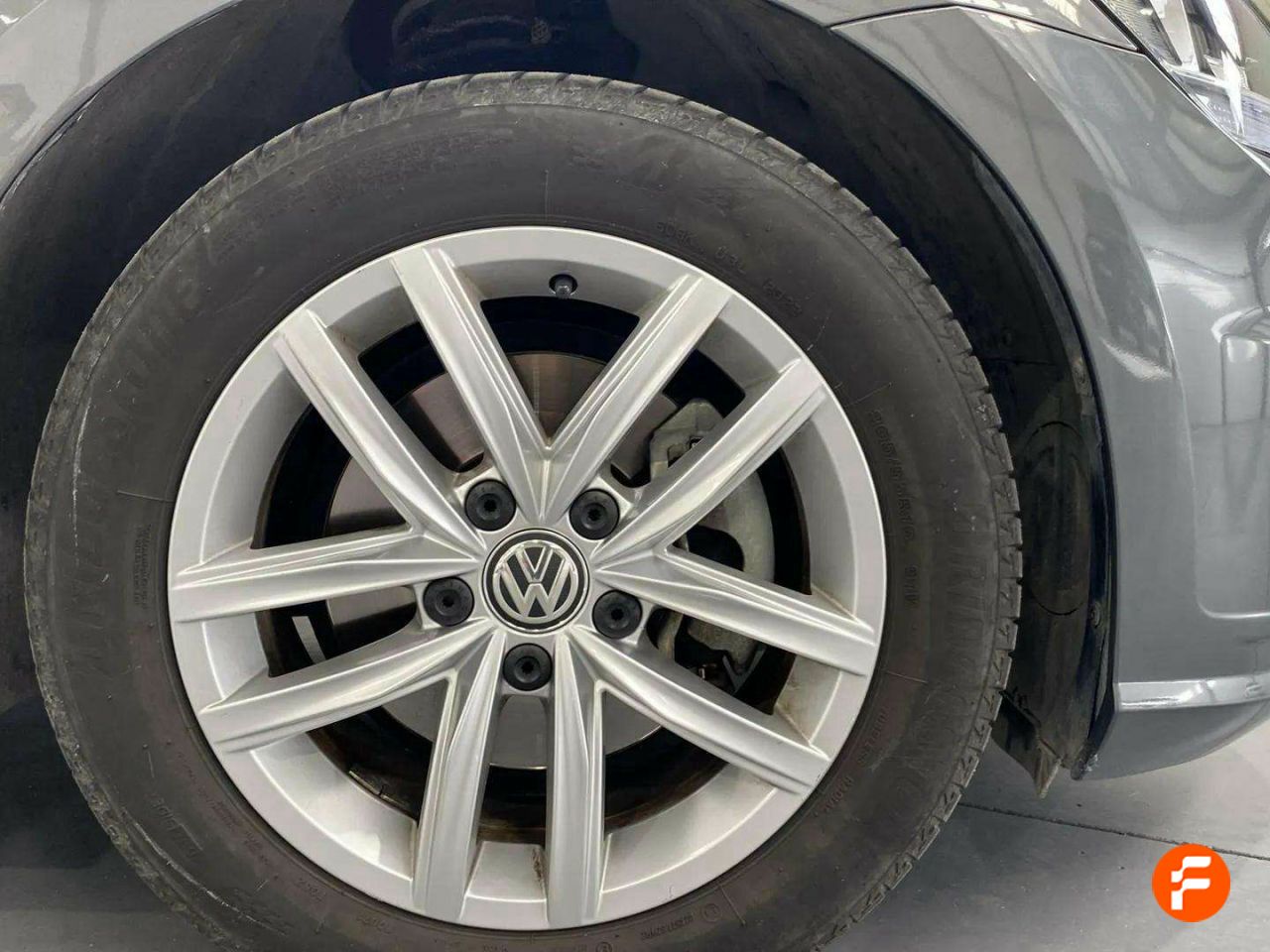 Foto Volkswagen Golf 17