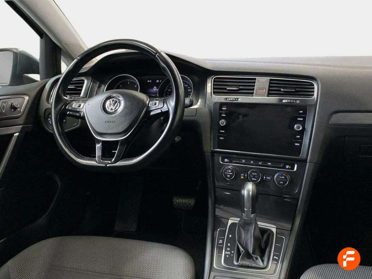 Foto Volkswagen Golf 22