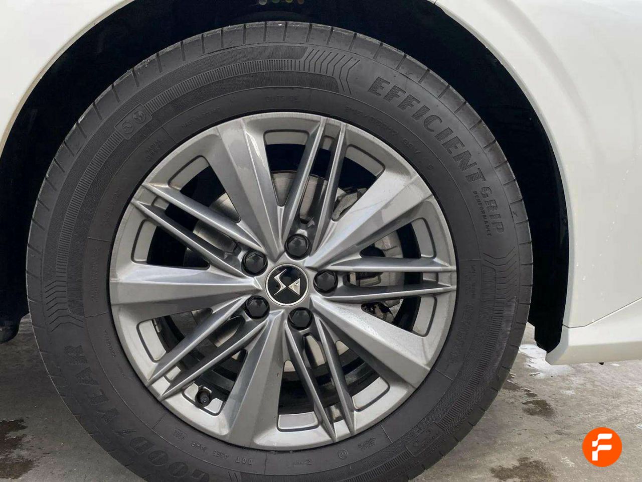 Foto DS Automobiles DS 4 18