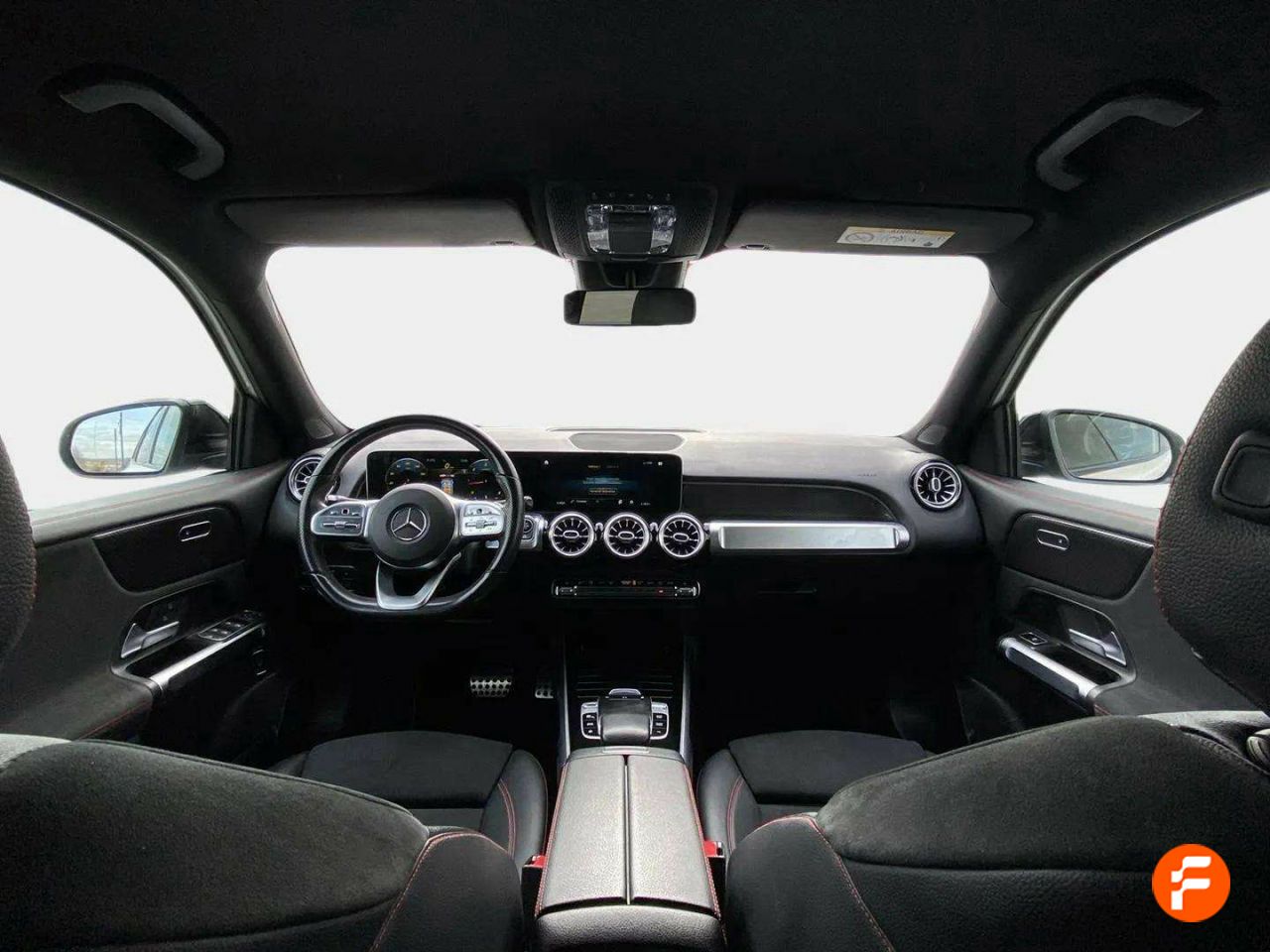 Foto Mercedes-Benz Clase GLB 10