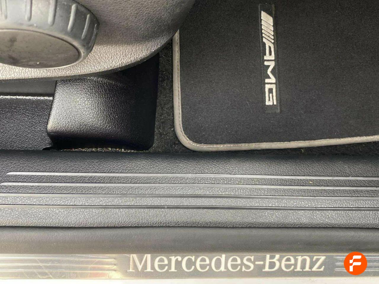 Foto Mercedes-Benz Clase GLB 21