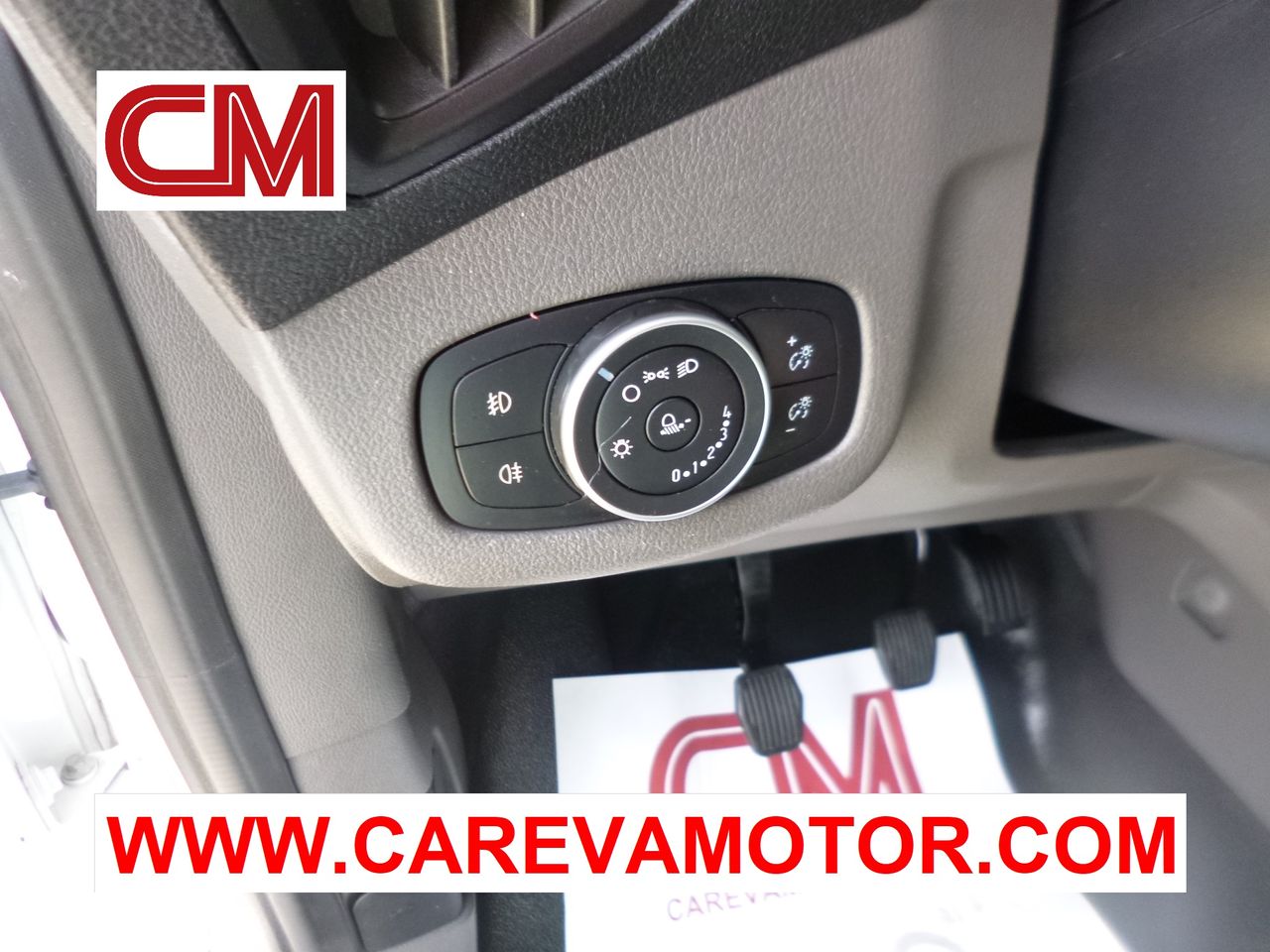 Foto Ford Transit Connect 15