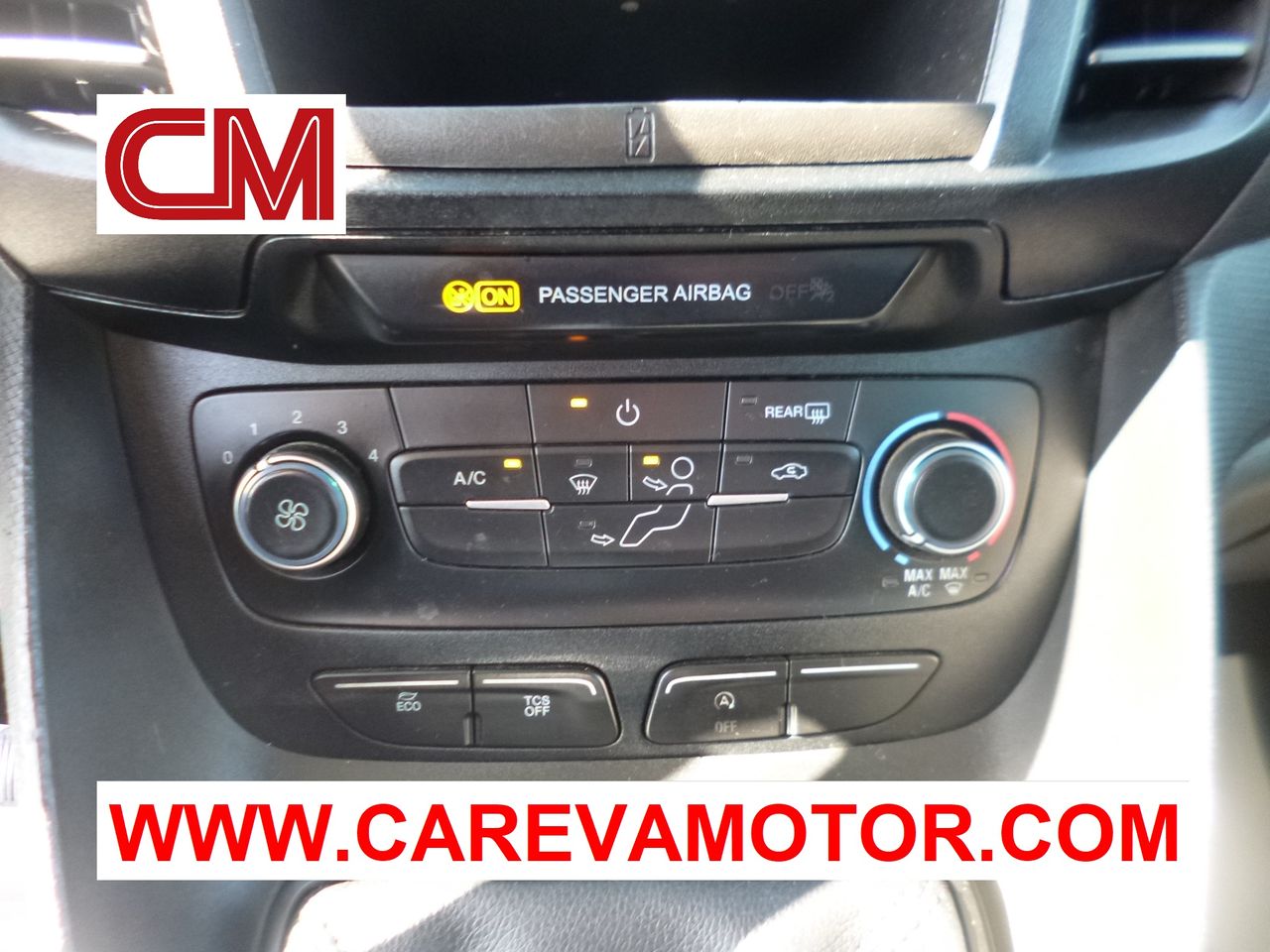 Foto Ford Tourneo Connect 21