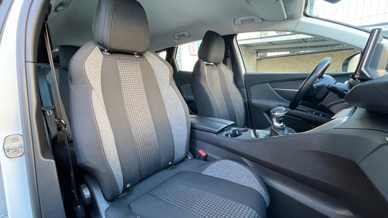 Foto Peugeot 3008 23