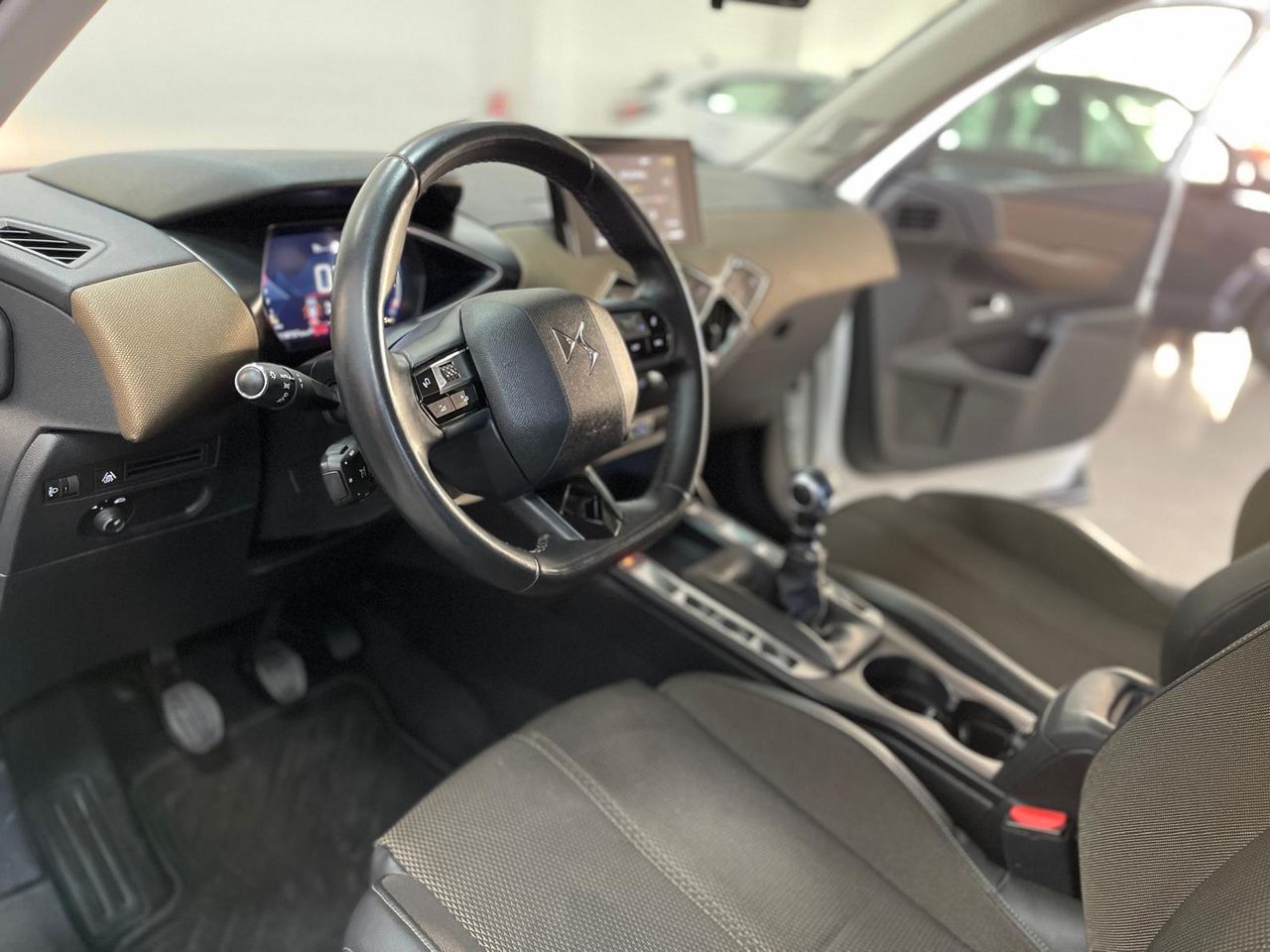 Foto DS Automobiles DS 3 5