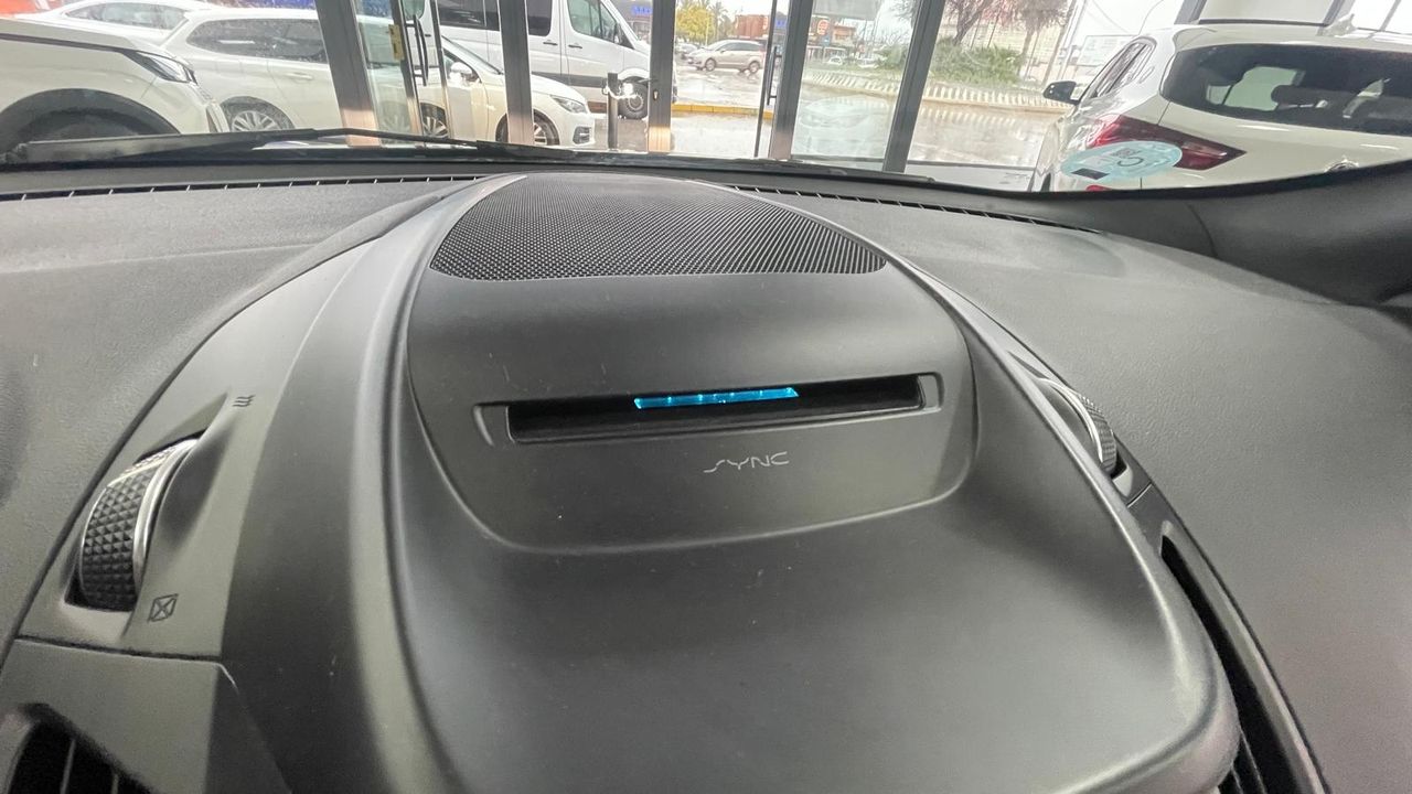 Foto Ford Kuga 12