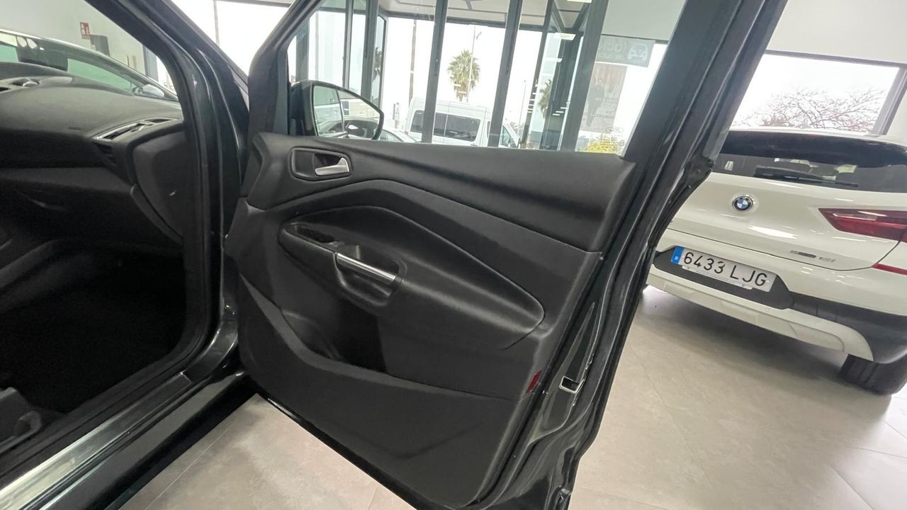 Foto Ford Kuga 23