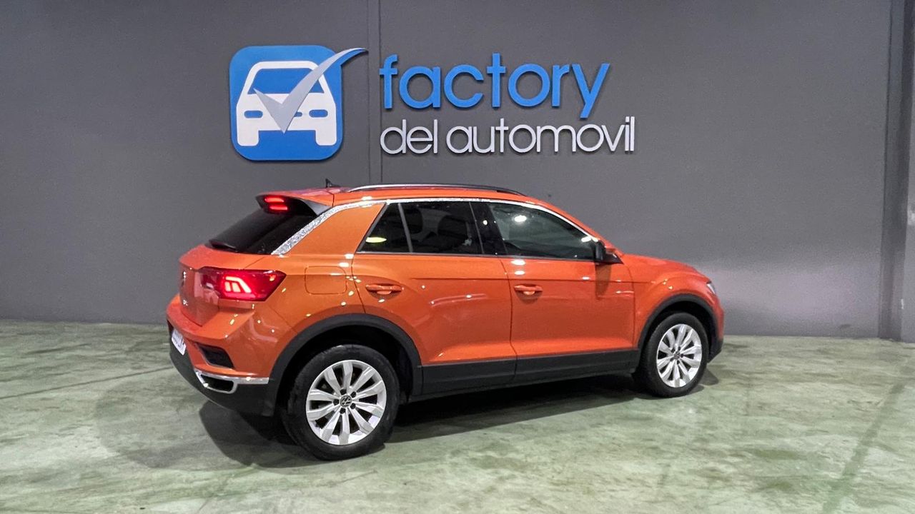 Foto Volkswagen T-Roc 4