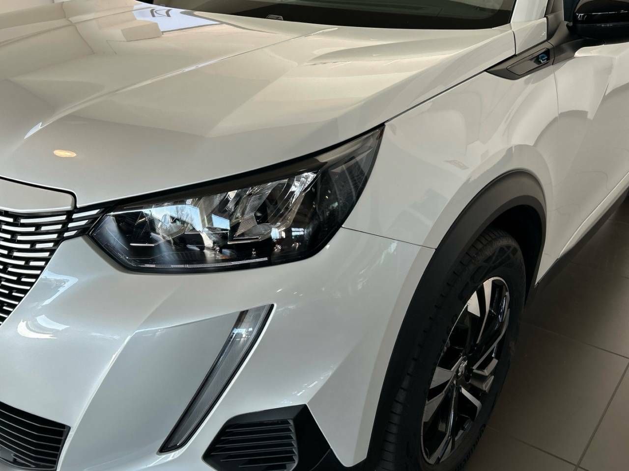 Foto Peugeot 2008 10