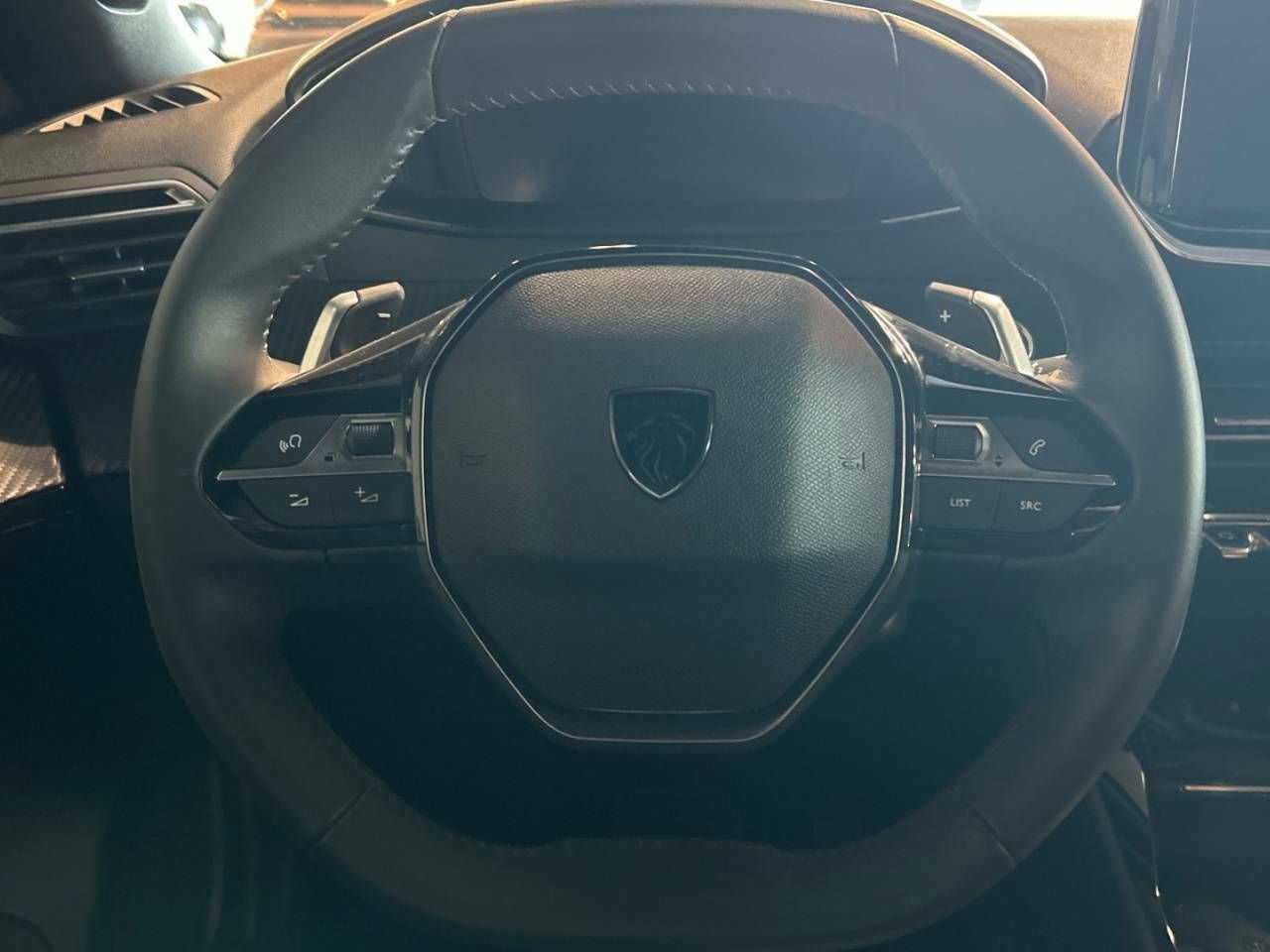 Foto Peugeot 2008 10