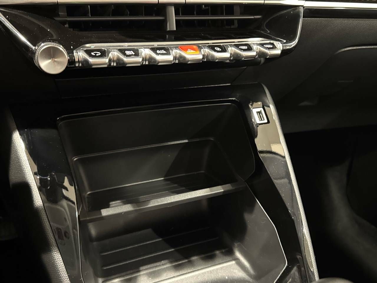 Foto Peugeot 208 16