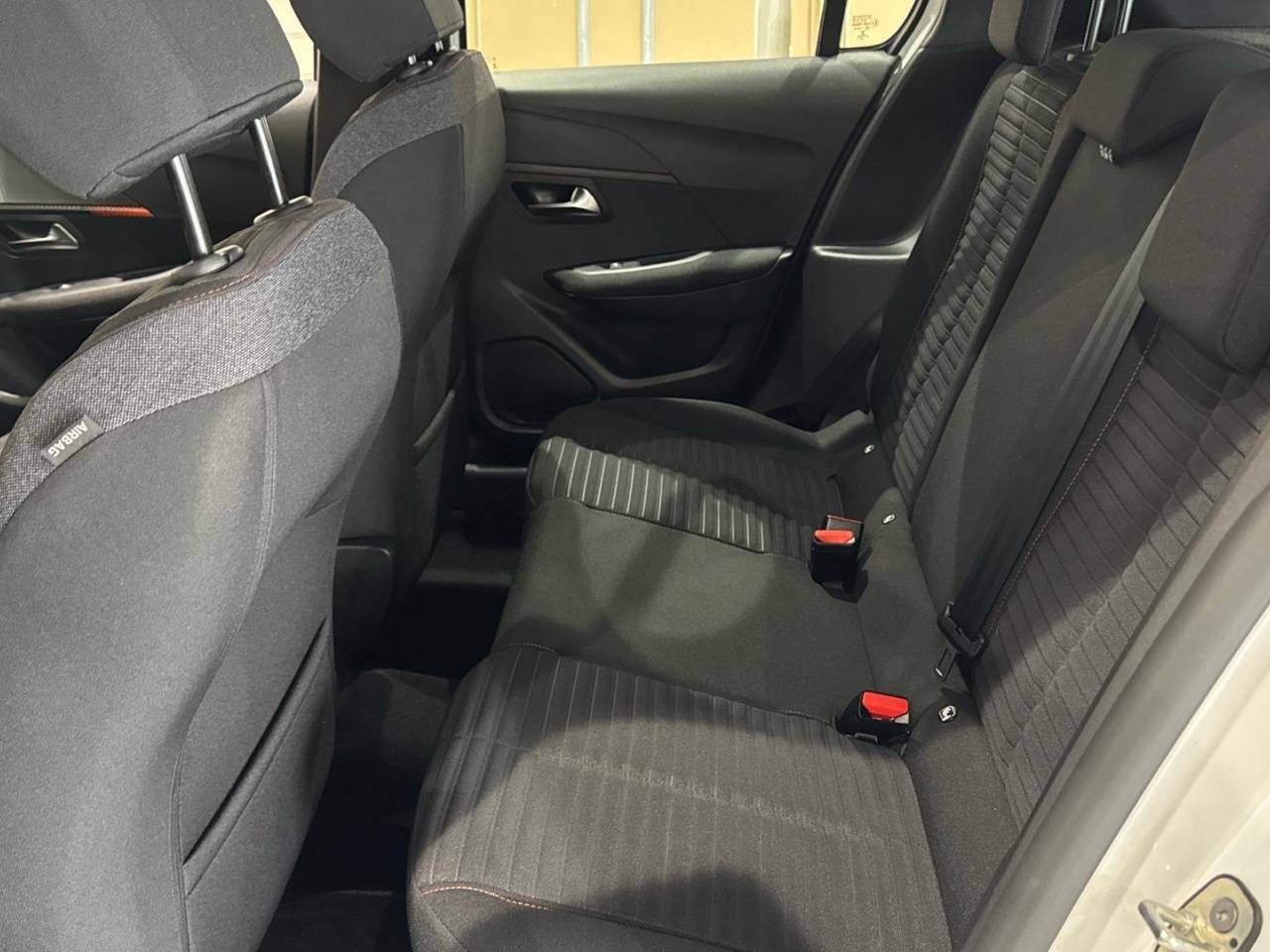 Foto Peugeot 208 23