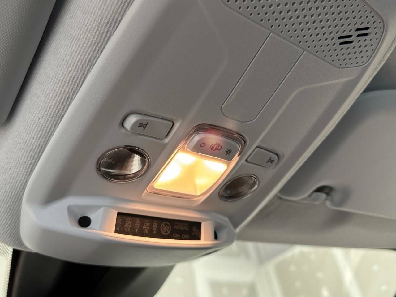 Foto Peugeot 208 27