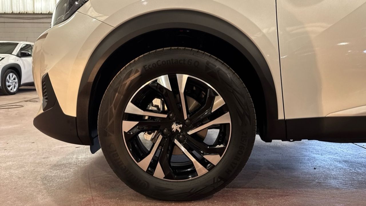 Foto Peugeot 2008 13