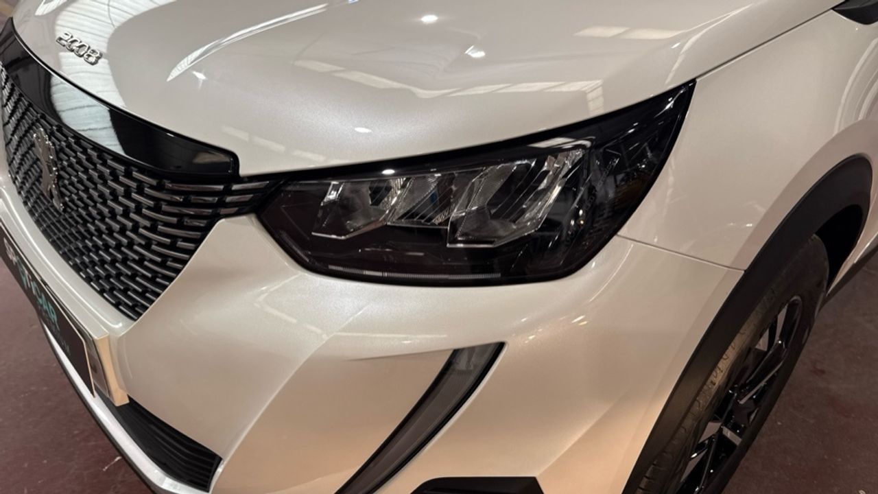 Foto Peugeot 2008 16