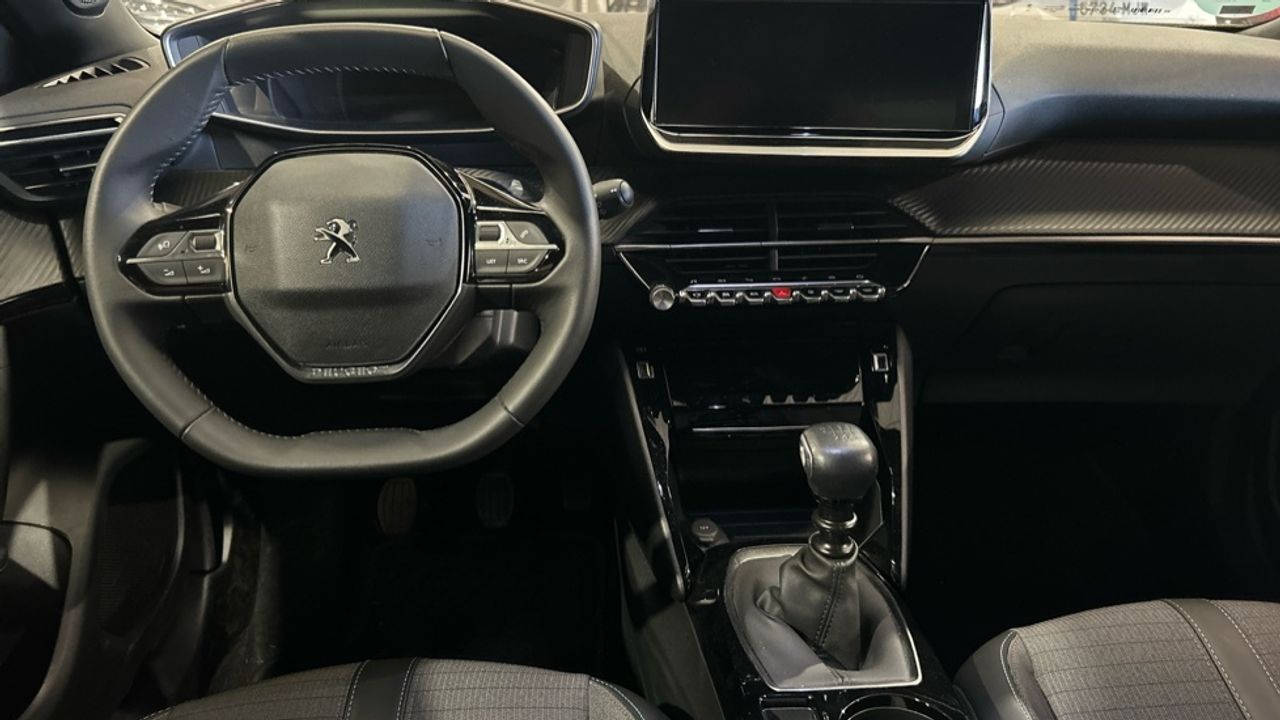 Foto Peugeot 2008 8