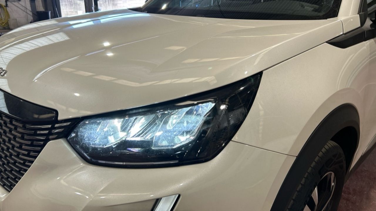 Foto Peugeot 2008 16