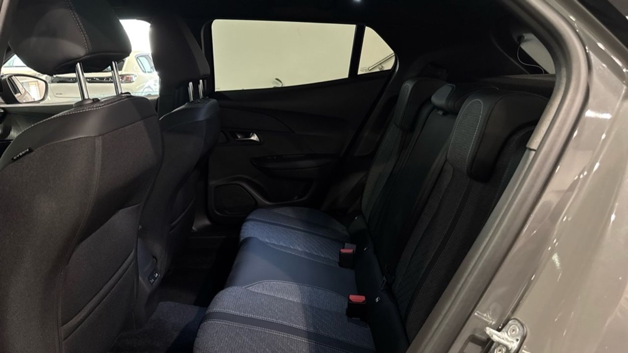 Foto Peugeot 2008 12