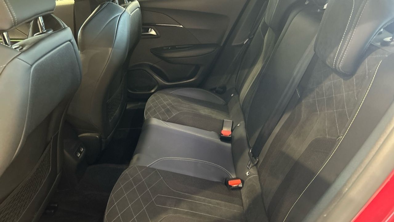 Foto Peugeot 2008 12