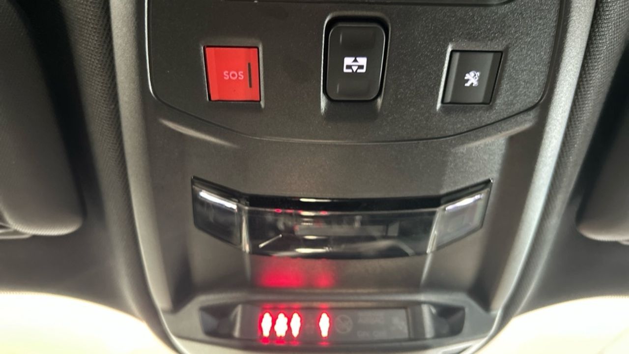 Foto Peugeot 2008 18