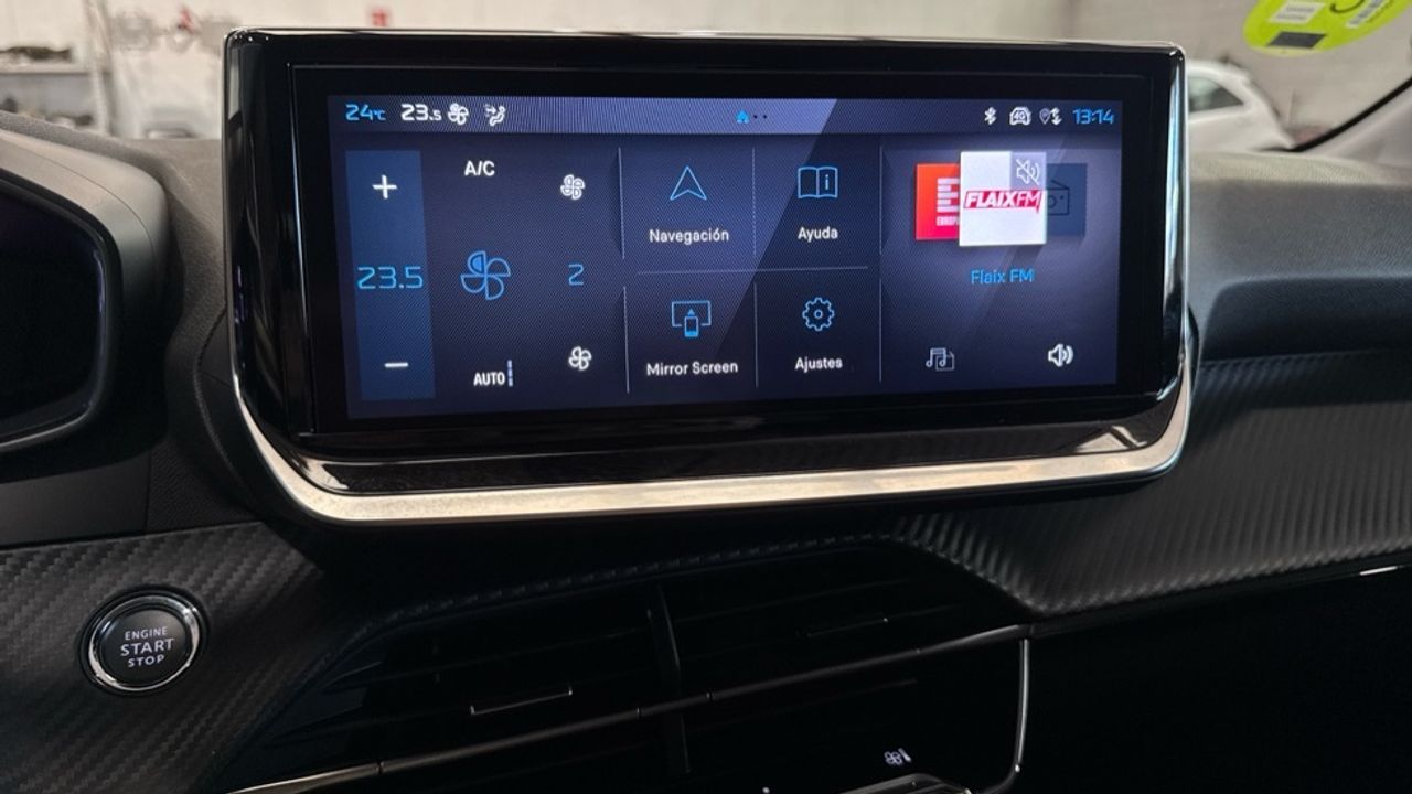 Foto Peugeot 208 15