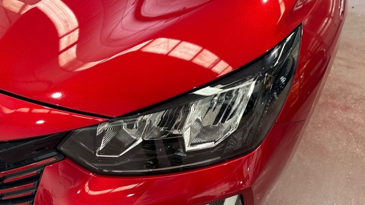 Foto Peugeot 208 16