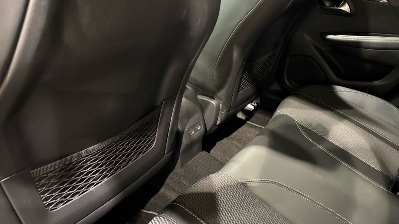 Foto Peugeot 208 25