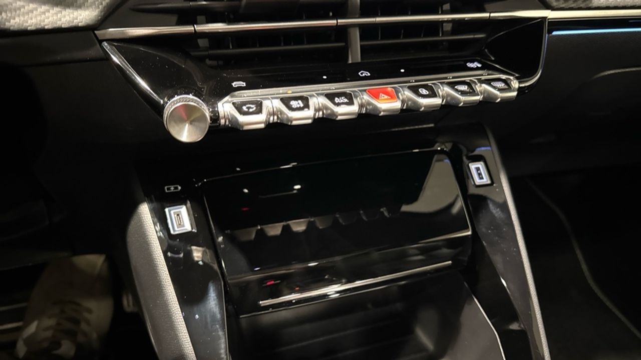 Foto Peugeot 208 33