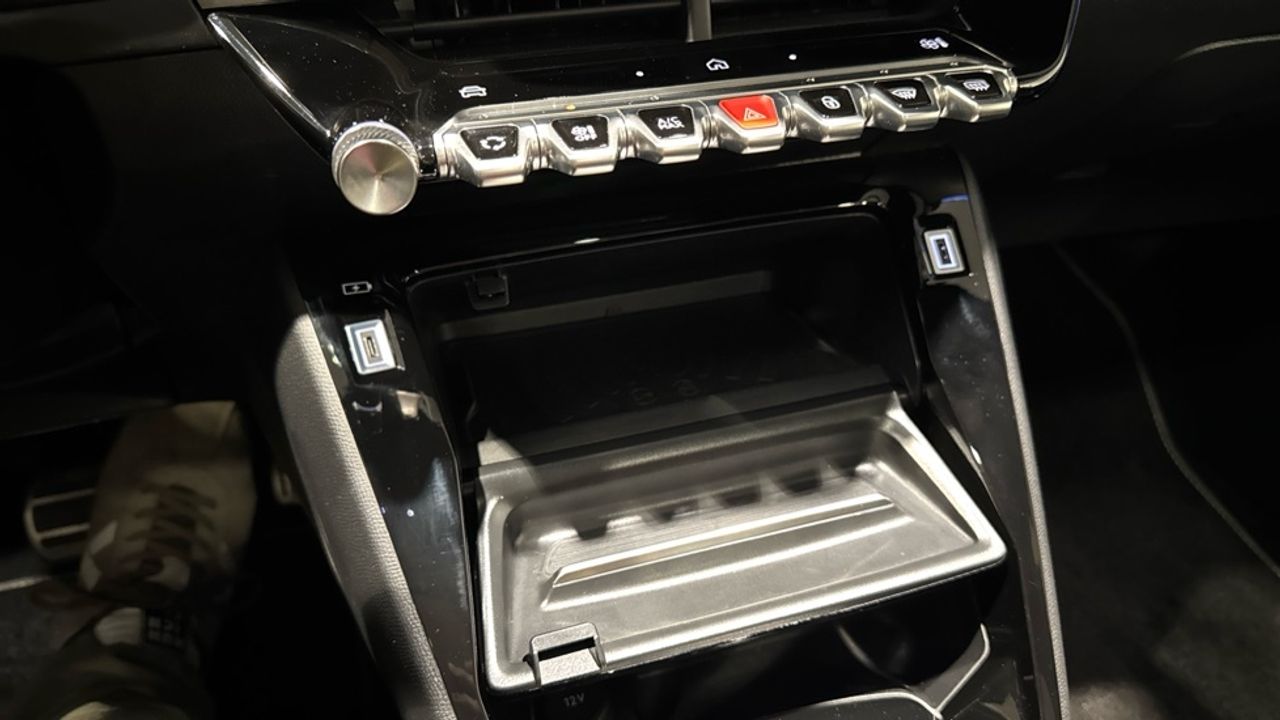 Foto Peugeot 208 34