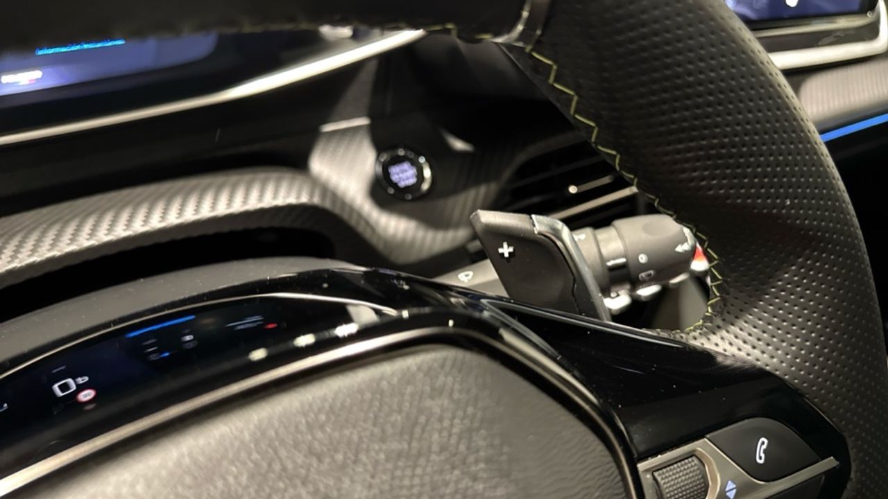 Foto Peugeot 208 35